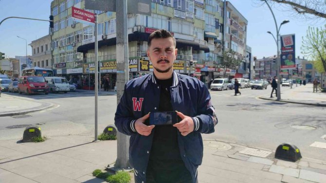 Satın Almak İstediğini Söylediği Motosikleti ’Park Edeceğim’ Bahanesiyle Çaldı