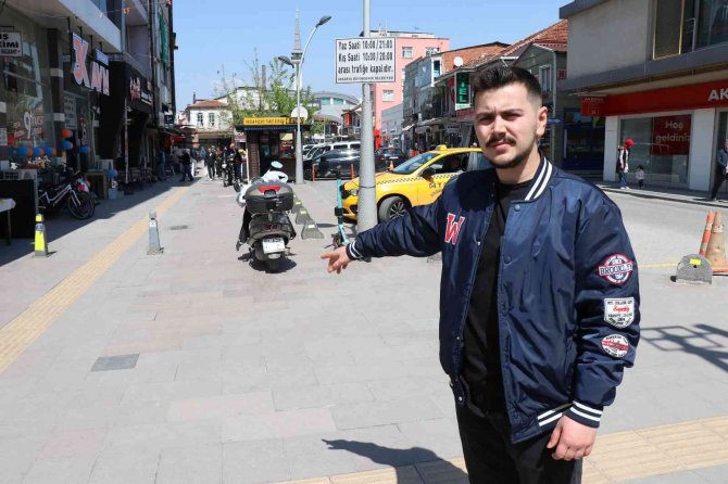 Satın Almak İstediğini Söylediği Motosikleti ’Park Edeceğim’ Bahanesiyle Çaldı