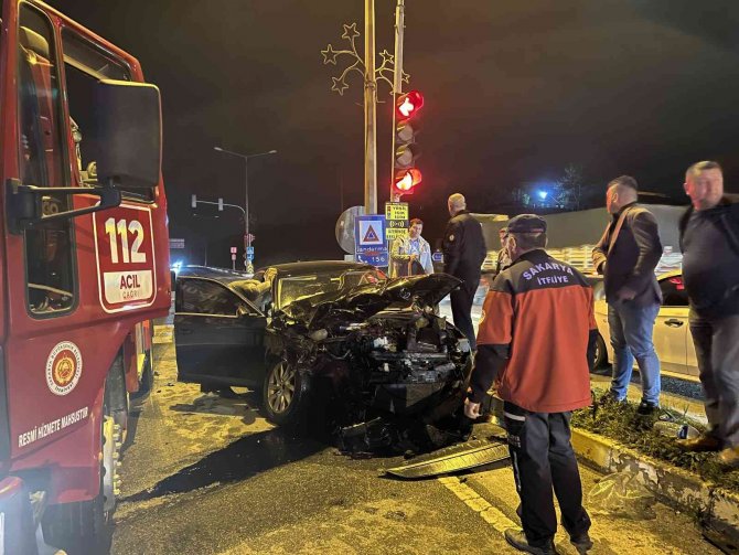 İ̇yi̇ Partililer Kazaya Karıştı: 3 Yaralı
