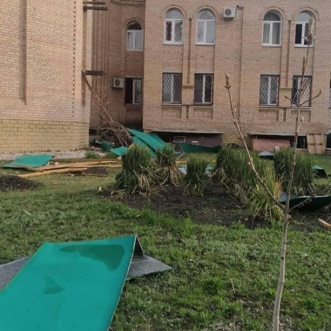 Rusya, Ukrayna’nın Syevyerodonetsk Kentinde Kiliseyi Vurdu