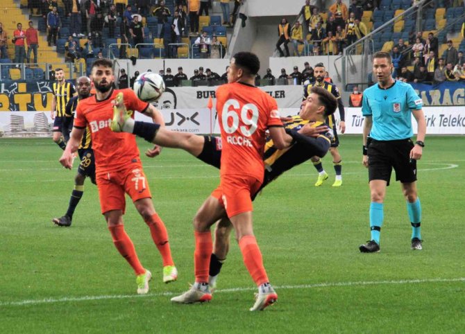 Spor Toto 1. Lig: Mke Ankaragücü: 2 - Adanaspor: 0