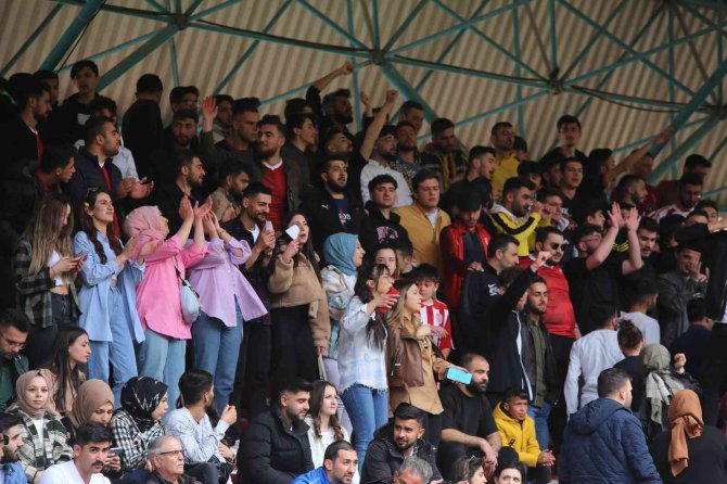 Tff 3. Lig: Gümüşhane Sportif Faaliyetler: 2 - Yeşilyurt D.ç Ofspor: 3