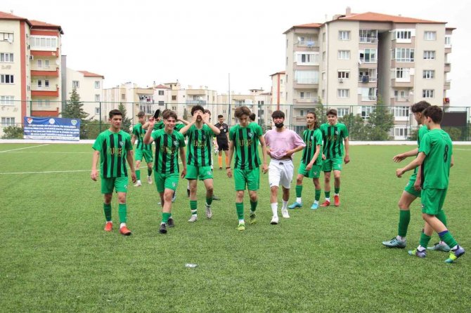 Genç Horozlar, Final Hedeflerine Emin Adımlarla İlerliyor