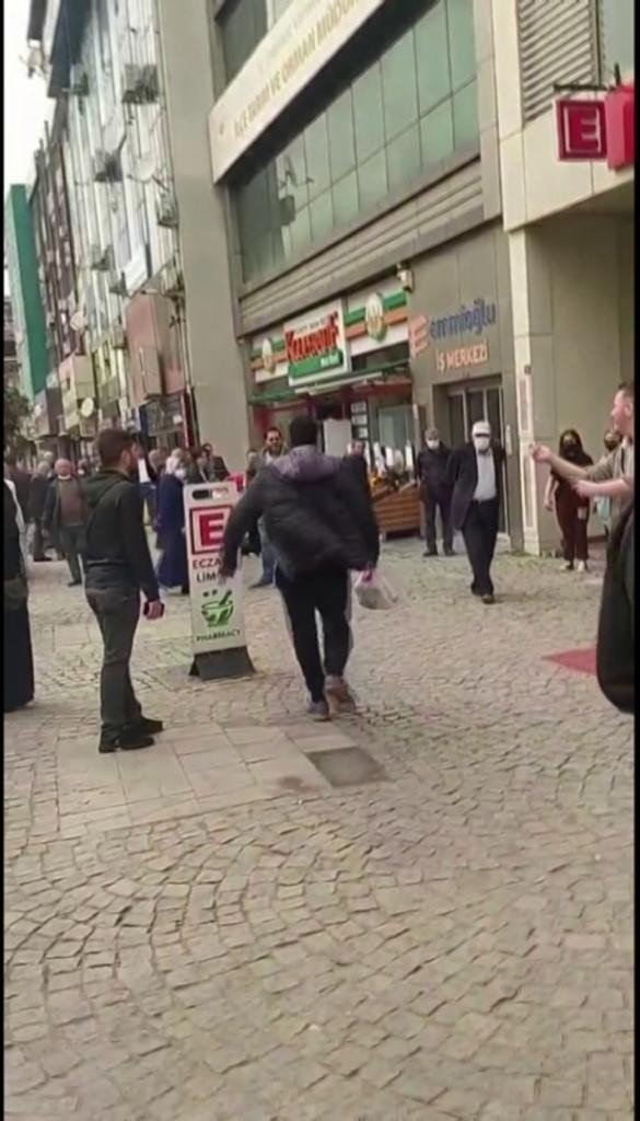 Ümraniye’de Tartıştığı Müşteriye Keserle Saldırdı