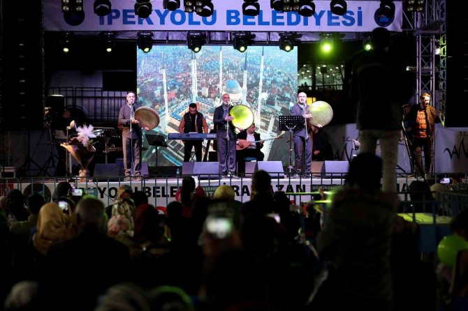 İ̇pekyolu’nda Grup Tillo İle Ramazan Coşkusu