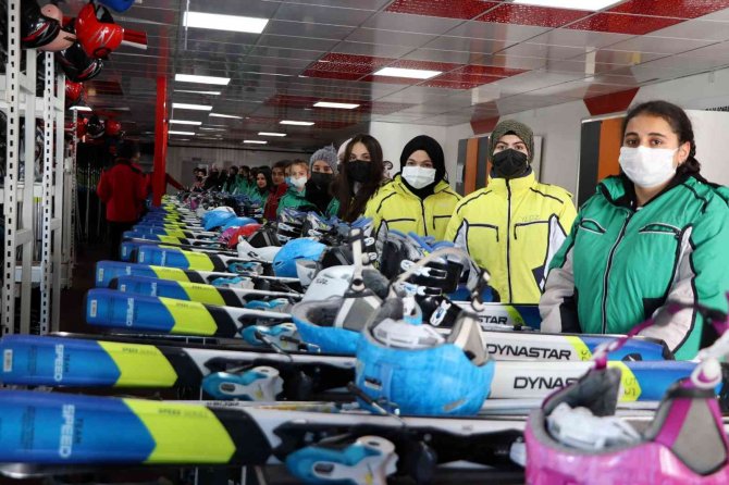 Yıldızdağı’nda Kayak Sadece Zengin Eğlencesi Olmaktan Çıktı