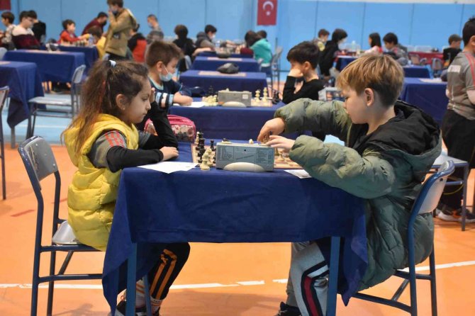 23 Nisan Ulusal Egemenlik Ve Çocuk Bayramı Satranç Turnuvası Sona Erdi