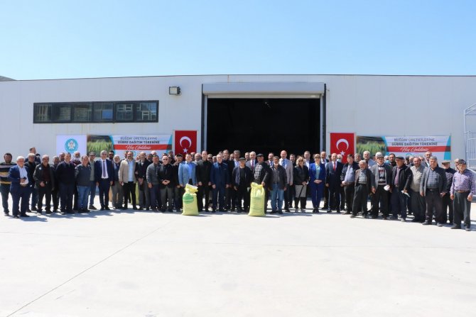 Üreticilere Gübre Desteği Yüzleri Güldürdü