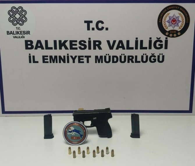 Balıkesir’de Polisten 35 Şahsa Gözaltı