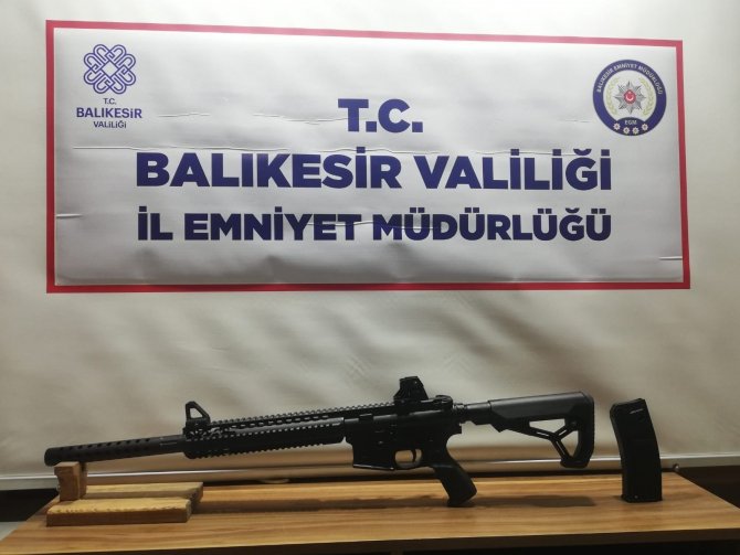 Balıkesir’de Polisten 35 Şahsa Gözaltı