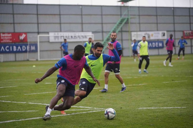 Çaykur Rizespor’da Fenarbahçe Maçı Hazırlıkları Devam Ediyor