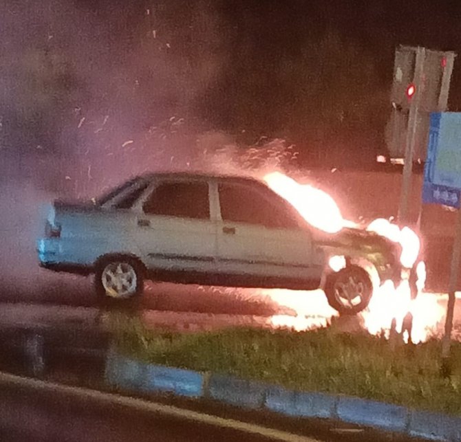 Lpg’li Otomobil Alev Topuna Döndü