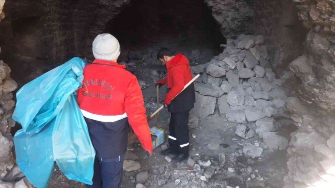 Tarihi Surlarda Temizlik Seferberliği