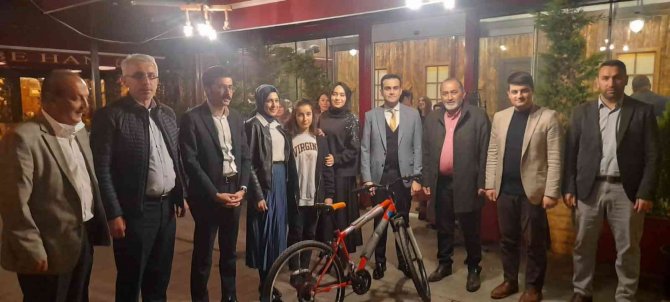 Kastamonu’da Öksüz Ve Yetim Çocuklar İftar Yemeğinde Buluştu