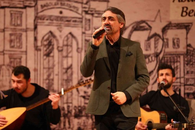 Bağcılar’da Eşref Ziya Terzi’den Müzik Ziyafeti