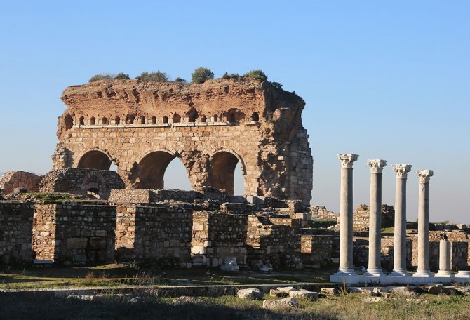 Tralleis’in Danışmanı Adü Oldu