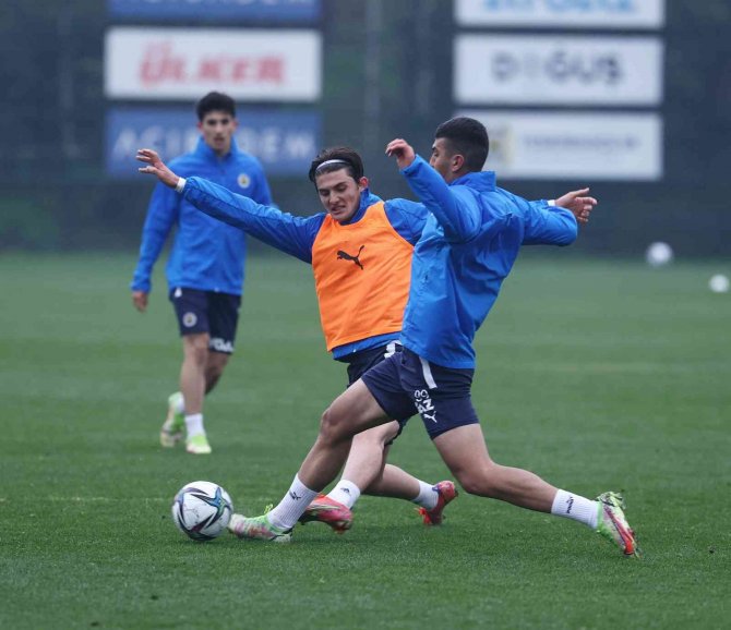 Fenerbahçe, Çaykur Rizespor Maçı Hazırlıklarını Sürdürdü