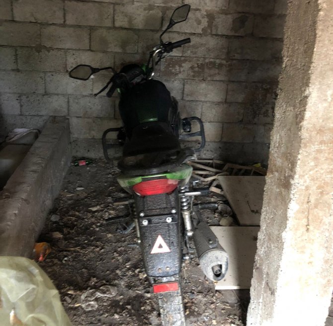 Çaldığı Motosikleti Kullanırken Jandarmaya Yakalandı