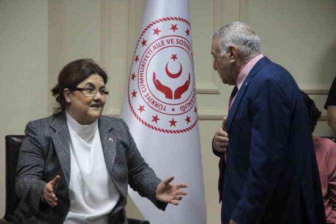 Bakan Yanık: "Bugünlerimizi Şehit Ve Gazilerimize Borçluyuz"