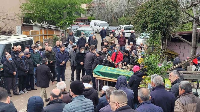 Elektrik Akımına Kapılarak Hayatını Kaybeden İnşaat İşçisi Toprağa Verildi