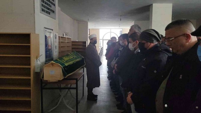 Elektrik Akımına Kapılarak Hayatını Kaybeden İnşaat İşçisi Toprağa Verildi