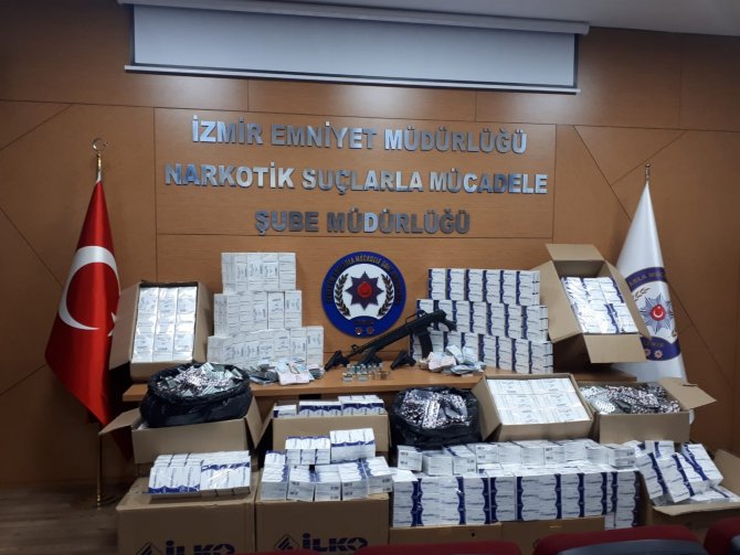 İ̇zmir’de Zehir Baskını: Yaklaşık 175 Bin Adet Sentetik Hap Ele Geçirildi