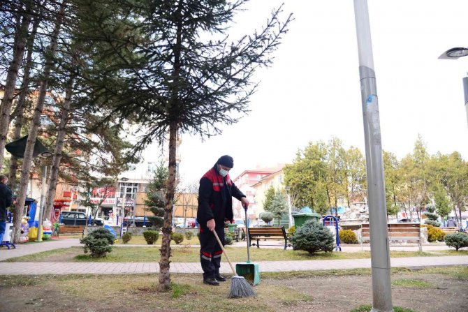 Kahramankazan’da Parklar Bahara “Merhaba” Dedi