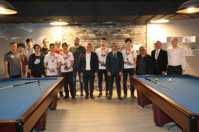 Gençler 3 Bant Bilardo Bahar Turnuvası Sona Erdi