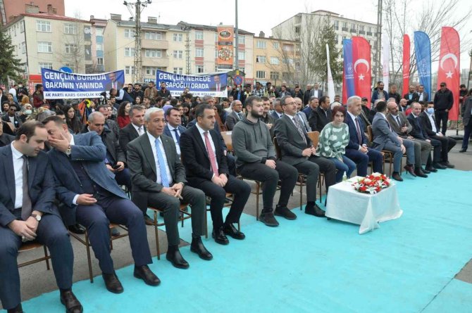 Bakan Kasapoğlu, Kars’ta Gençlik Merkezi’nin Açılışını Yaptı