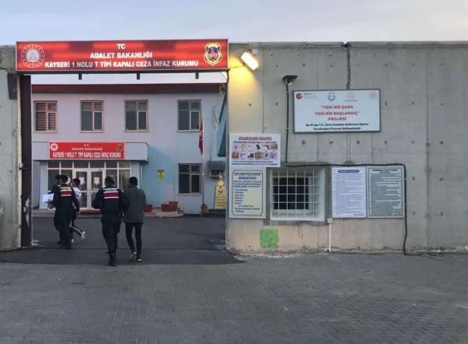 Kablo Hırsızları Jandarmaya Yakalandı