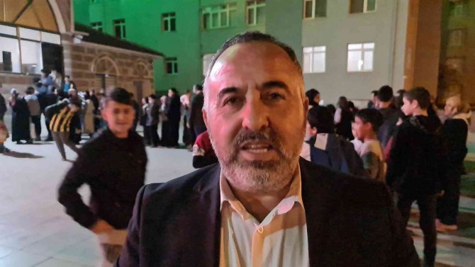 Mahalle Camiinde Çocuklara Ramazan Etkinliği