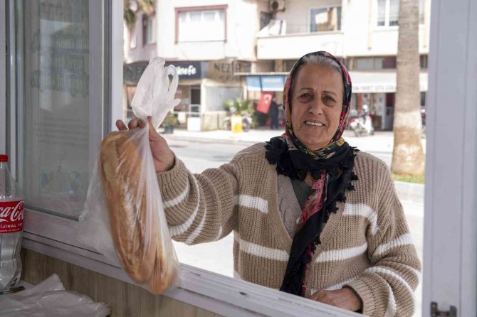 Mersin Büyükşehir Belediyesinin 43. Halk Ekmek Büfesi Karaduvar’da Açıldı