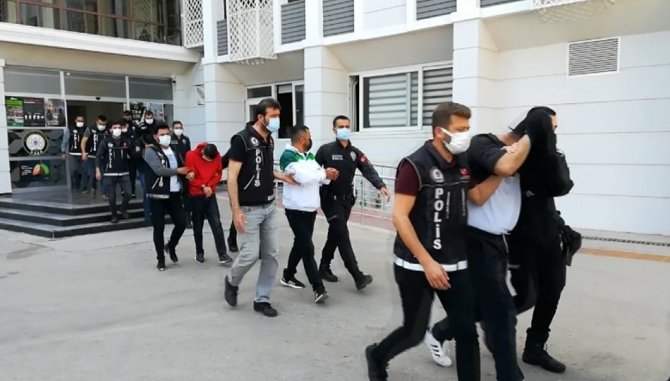 Mersin’de Uyuşturucu Operasyonunda Yakalanan 11 Şüpheliden 3’ü Tutuklandı