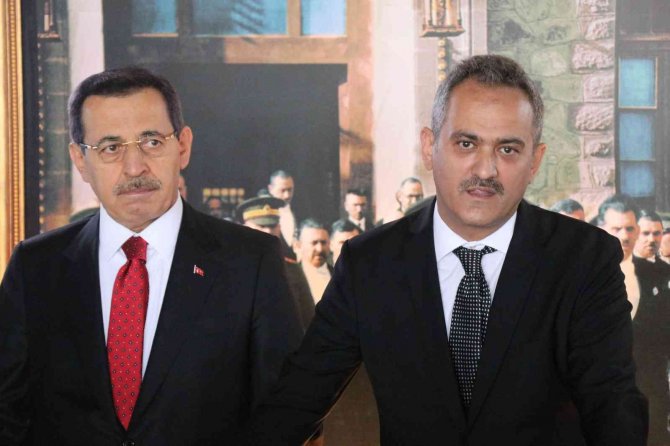 Milli Eğitim Bakanı Mahmut Özer, İl Değerlendirme Toplantısına Katıldı