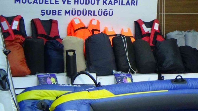 İ̇stanbul’da 77 Düzensiz Göçmen Yakalandı