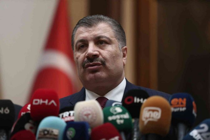 Sağlık Bakanı Koca: "Salgın Her Geçen Gün Gündemden Çıkmaya Başladı"