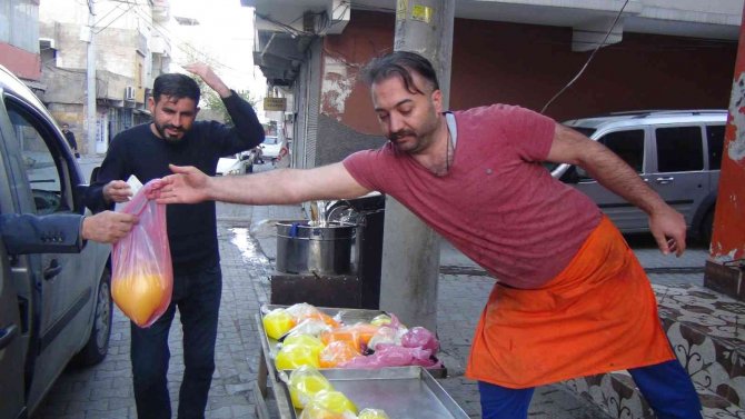 Şanlıurfalılar Meyan Şerbetinden Vazgeçmiyor