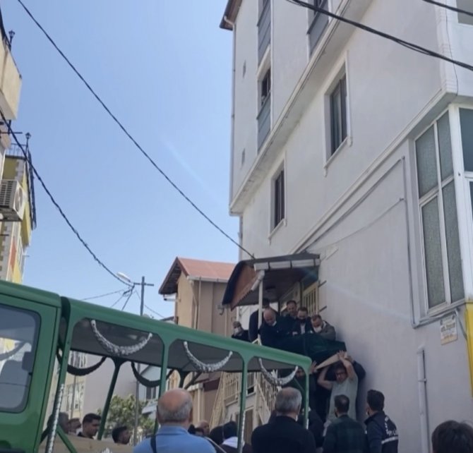 İ̇stanbul’da Korkunç Olay: Genç Kadın Başından Vurulmuş Halde Bulundu