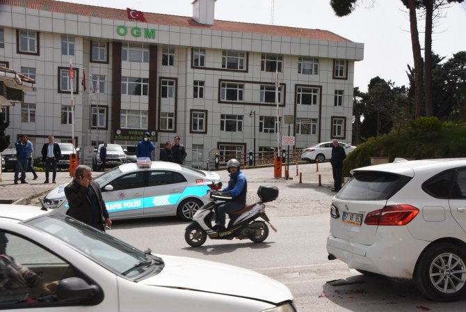 Cip Otomobile Çarptı: 1 Yaralı