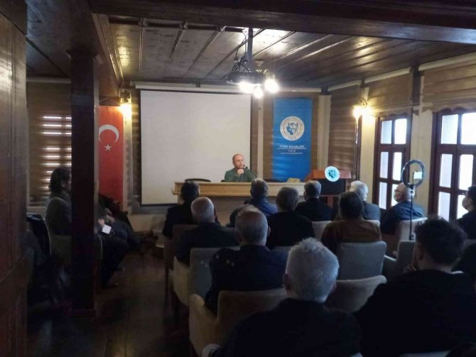 Prof. Dr. Tüzer: “Ahlaksız Bir Din Düşünebilmek Mümkün Değil”