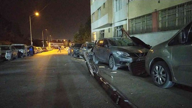 Sivas’ta Fırtına Hayatı Felç Etti
