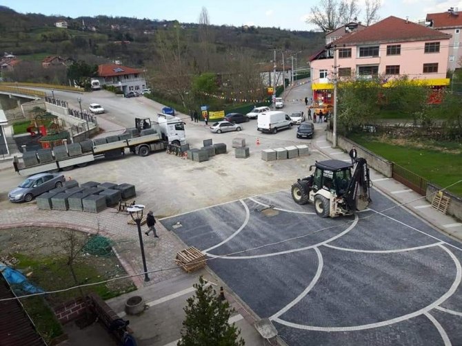 Çaydeğirmeni Beldesinde Bozulan Yollar Yeniden Yapıldı