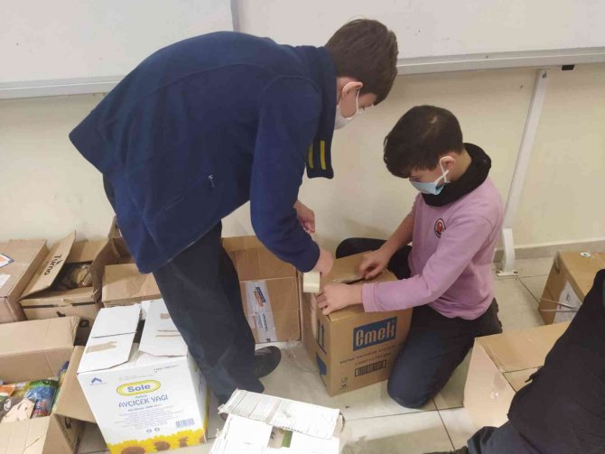 Din Kültürü Ve Ahlak Bilgisi Dersi İçin Mobil Uygulama Geliştirdiler