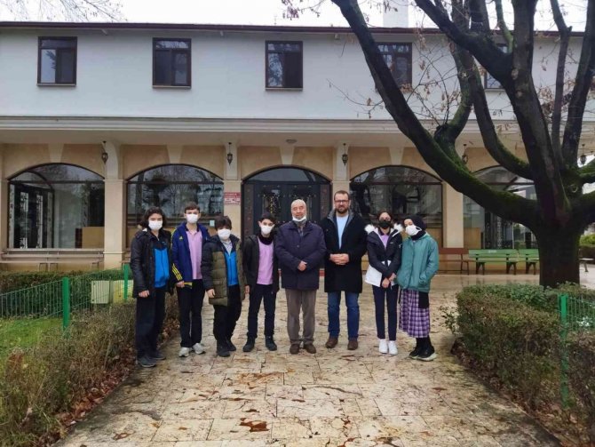 Din Kültürü Ve Ahlak Bilgisi Dersi İçin Mobil Uygulama Geliştirdiler