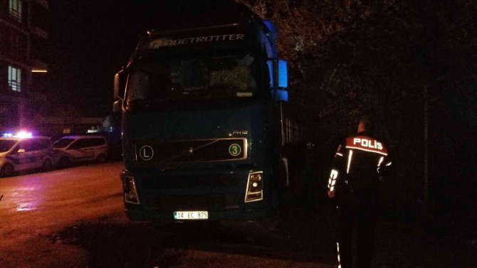 Bolu’da Bıçaklı Sopalı Kavga: 2 Yaralı
