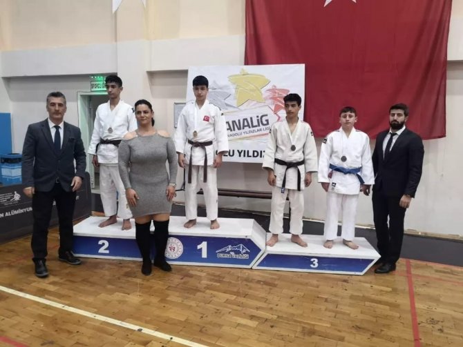 Yunusemreli Yıldız Judoculardan 4 Madalya Daha
