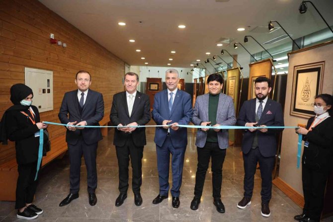 “İ̇man Ayetleri Hat Sergisi” Zeytinburnu Kültür Ve Sanat Merkezi’nde