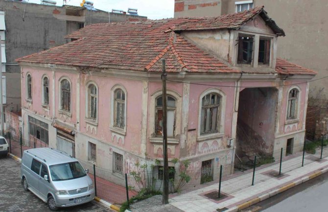 Alaşehir’in Tarihi Bu Evde Yaşatılacak