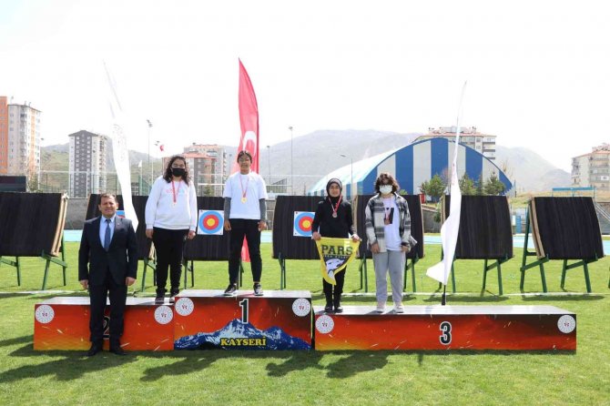 Okul Sporları Okçuluk Müsabakaları Başladı
