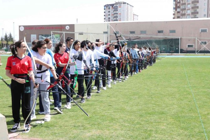 Okul Sporları Okçuluk Müsabakaları Başladı